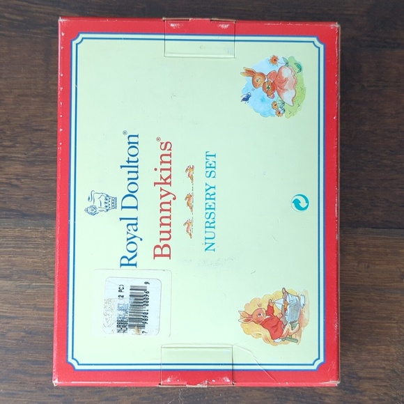 Royal Doulton Baby Feeding Set - Picture 2 of 2
